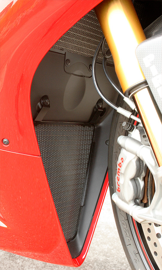 MotoCRAZY - Ducati Parts-ラジエターコアガード（1299/1199/959/899 PANIGALE V2）(DUCATI  ドカティ用)